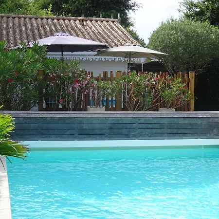 לינה וארוחת בוקר Blanche אנדרנוס-לה-באינס