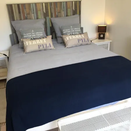 Blanche לינה וארוחת בוקר 4*